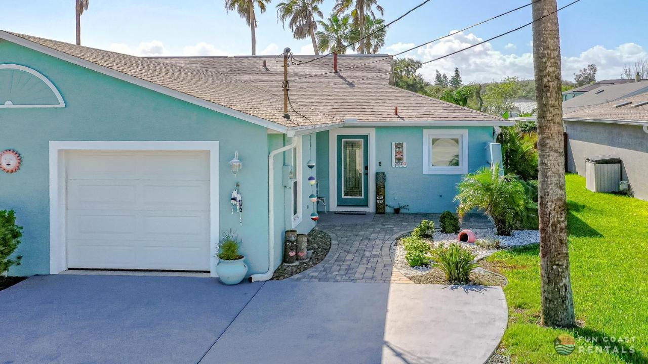 Dog Friendly Home Wprivate Fenced Yard, Garage & Fire Pit Steps To The Beach! New Smyrna Beach Buitenkant foto